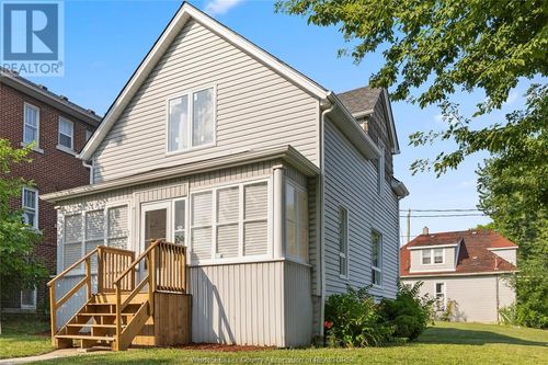 488 Parent Ave, Windsor, ON, N9A2C1 | Card Image