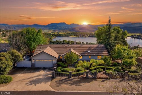 17372 Greenridge Rd, Hidden Valley Lake, CA, 95467-8267 | Card Image