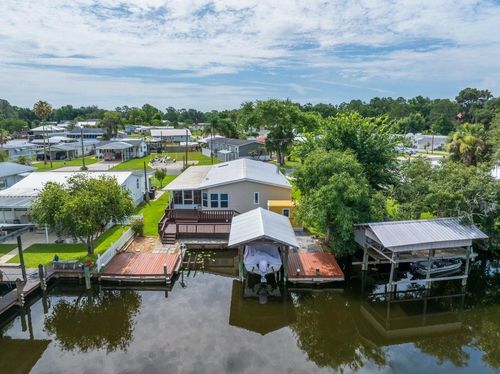 41 Scott St, Welaka, FL, 32193-3425 | Card Image