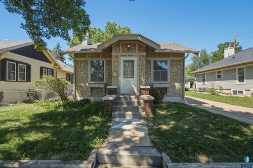 1314 W 10th St Street, Sioux Falls, SD, 57104 | Card Image