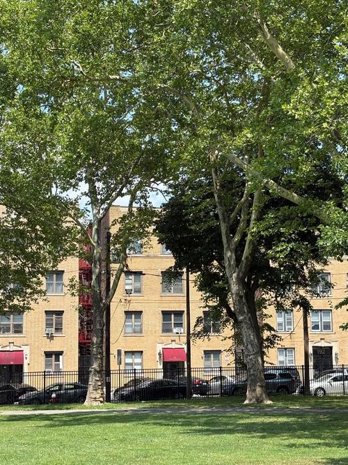 194 Kensington Ave, Jersey City, NJ, 07306-6631 | Card Image