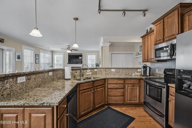 6 - 2 Clam Shell Ln, Condo with 2 bedrooms, 3 bathrooms and 2 parking in Carolina Beach NC | Image 13