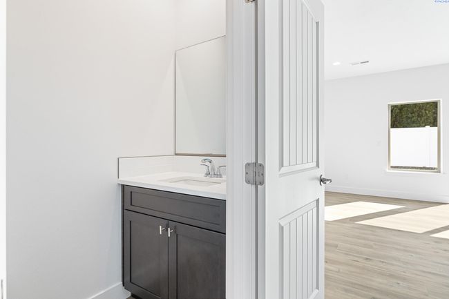 1140 S Underwood Pl, Home with 0 bedrooms, 0 bathrooms and null parking in Kennewick WA | Image 11