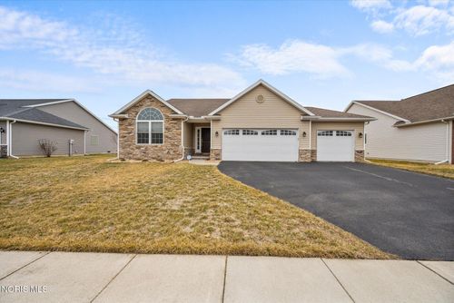1015 Plumcreek Rd, Toledo, OH, 43615-4255 | Card Image
