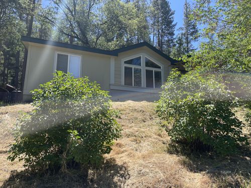 2016 Morgan Hill Rd, Hayfork, CA, 96041-9021 | Card Image