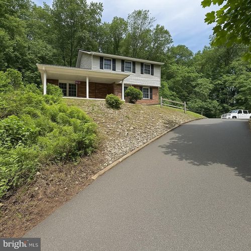 232 Turkey Hill Rd, Bloomsbury, NJ, 08804-3508 | Card Image