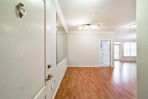 apt-332-1711 Old Spanish Trl, Houston, TX, 77054-1960 | Card Image