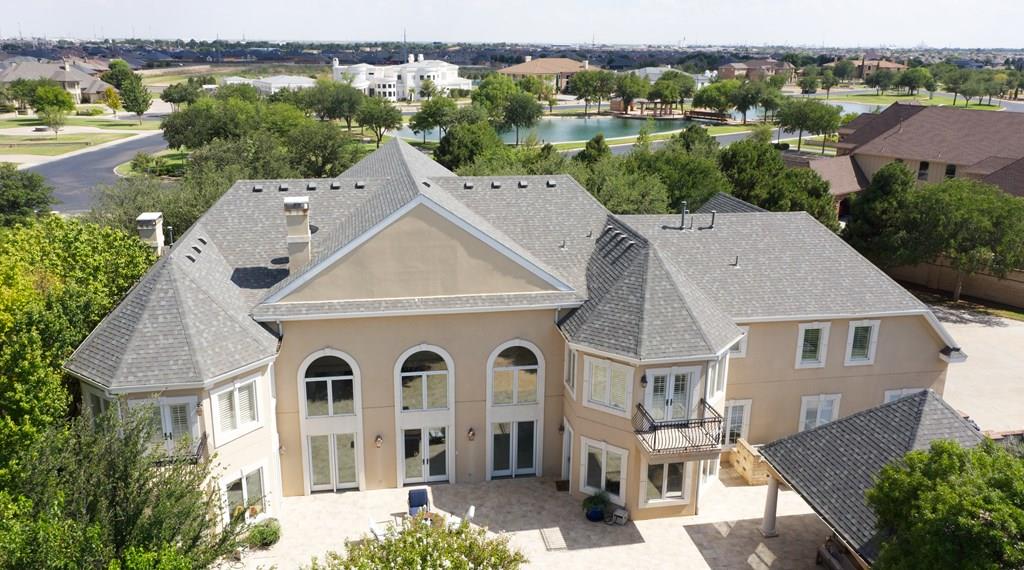 2 La Paz Circle, For Sale in Odessa Zoocasa