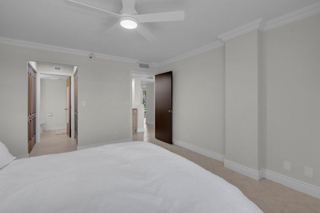 UNIT-206 - 18 Royal Palm Way, Condo with 1 bedrooms, 2 bathrooms and null parking in Boca Raton FL | Image 15
