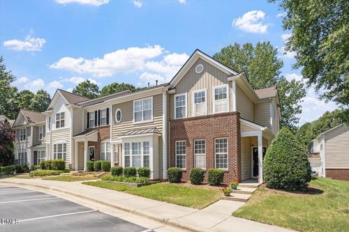 5310 Crescentview Pkwy, Raleigh, NC, 27606-4547 | Card Image