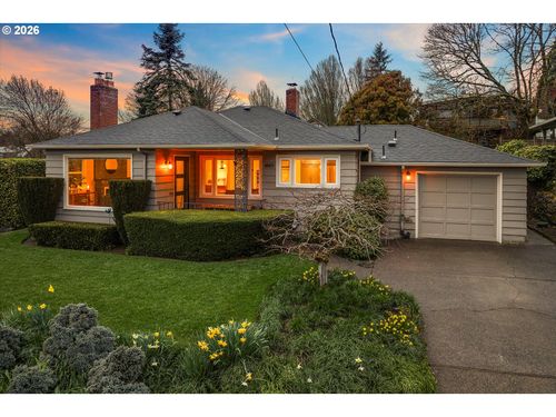 4145 Se Knapp St, Portland, OR, 97202-7824 | Card Image