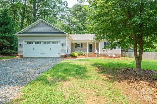 121 Jefferson Dr, Locust, NC, 28097-9527 | Card Image