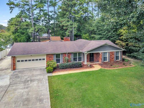 2307 Brookwood Dr Se, Decatur, AL, 35601-6103 | Card Image