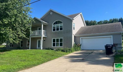 110 E Mill St, Emerson, NE, 68733-3446 | Card Image