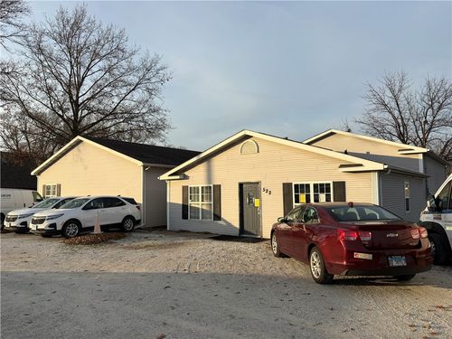 526 W Orange St, Hoopeston, IL, 60942-1948 | Card Image