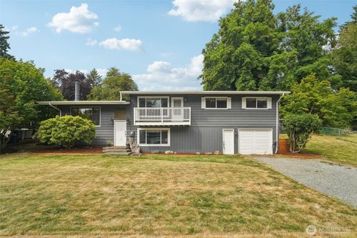 2209 Jones Avenue Ne, Renton, WA, 98056 | Card Image