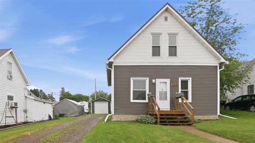 213 Garfield St, Stanley, WI, 54768-1234 | Card Image