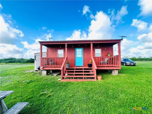 607 Tap Rd, Port Lavaca, TX, 77979-6726 | Card Image