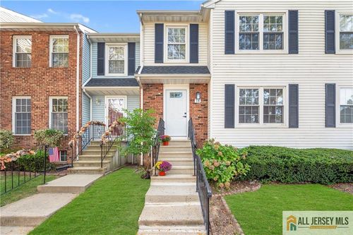 18 Delikat Ln, Sayreville, NJ, 08872-2208 | Card Image