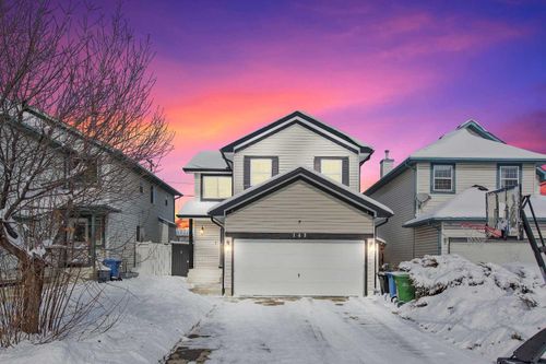 143 Bridlewood Circle Sw, Home with 3 bedrooms, 3 bathrooms and 4 parking in Calgary AB | Card Image