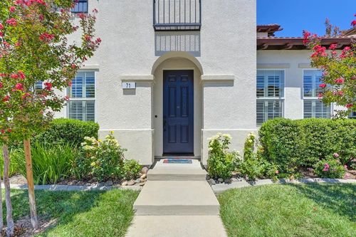 71 Sluice Way, Folsom, CA, 95630 | Card Image