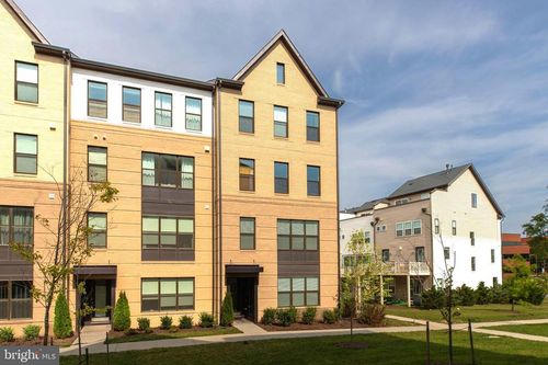 124-4915 Longmire Way, CHANTILLY, VA, 20151-2551 | Card Image
