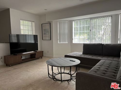 apt-8-423 W Stocker St, Glendale, CA, 91202-3211 | Card Image