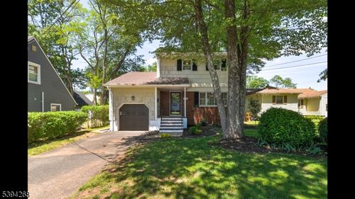 112 Greenbrook Rd, Green Brook, NJ, 08812-2556 | Card Image