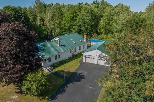 825 Eastern Ave, Augusta, ME, 04330-6707 | Card Image