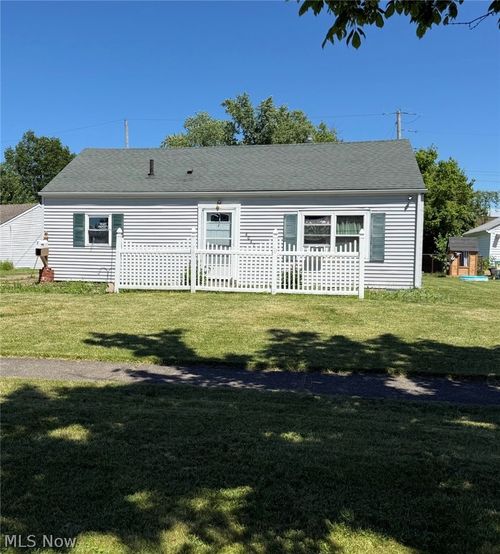 4047 Tacoma Ave, Lorain, OH, 44055-2213 | Card Image