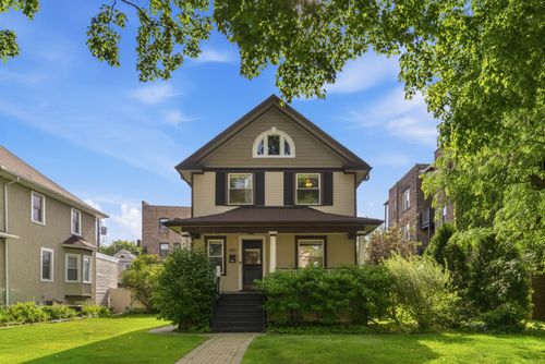 840 S Humphrey Ave, Oak Park, IL, 60304-1719 | Card Image