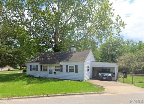 1300 Maiden Ln, Belleville, IL, 62220-3341 | Card Image