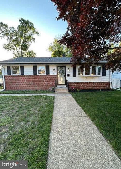 351 Fayann Ct, RUNNEMEDE, NJ, 08078-1938 | Card Image