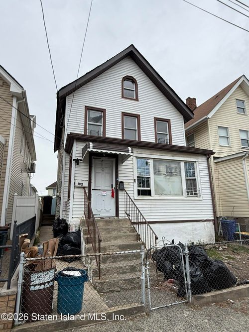 102 Maple Ave, Staten Island, NY, 10302-1331 | Card Image