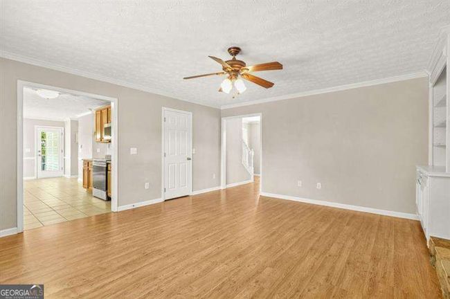 182 Garden Manor Ct, House other with 3 bedrooms, 3 bathrooms and 2 parking in Loganville GA | Image 9