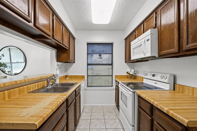 1370 Stevenage Ln, House other with 3 bedrooms, 2 bathrooms and 2 parking in Channelview TX | Image 11