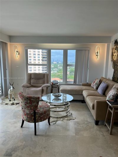 16H - 11111 Biscayne Blvd, Condo with 1 bedrooms, 1 bathrooms and null parking in Miami FL | Image 3