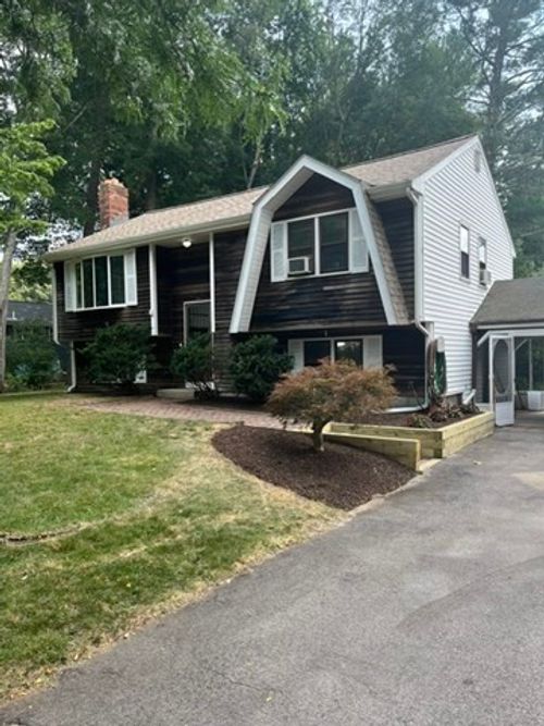 35 Mckeon Dr, North Attleboro, MA, 02760-4512 | Card Image