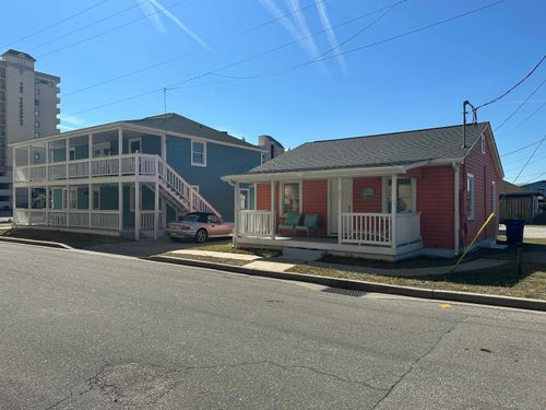 205 5th Ave S, North Myrtle Beach, SC, 29582-3215 | Card Image