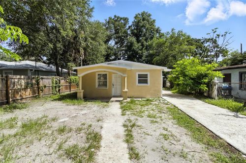3014 E Emma St, Tampa, FL, 33610-6948 | Card Image