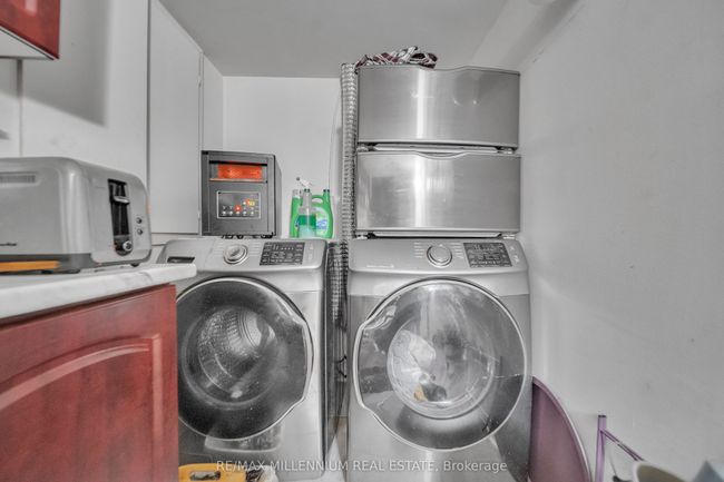 86 Cookview Dr, House attached with 5 bedrooms, 4 bathrooms and 2 parking in Brampton ON | Image 37