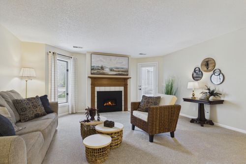 702-760 County Road F W, Shoreview, MN, 55126-2993 | Card Image