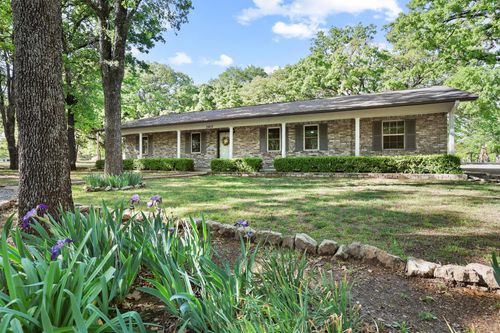 2415 N Shore Dr, Bonham, TX, 75418-5707 | Card Image