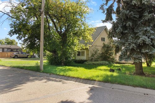 4801 51 St, Sedgewick, AB, T0B4C0 | Card Image