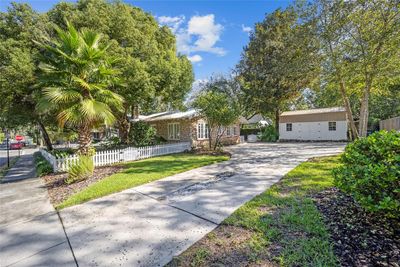 704 Se 8 Th Street, House other with 2 bedrooms, 1 bathrooms and null parking in Ocala FL | Image 3