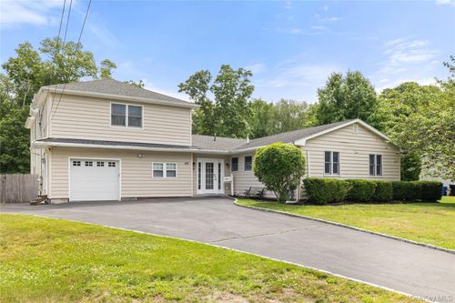 269 Brookville Avenue, Islip, NY, 11751 | Card Image