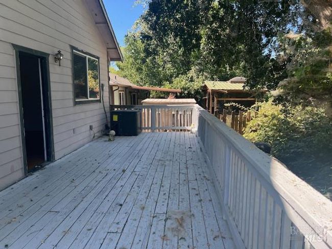 545 Keys Blvd, House other with 3 bedrooms, 2 bathrooms and 4 parking in Clearlake Oaks CA | Image 8