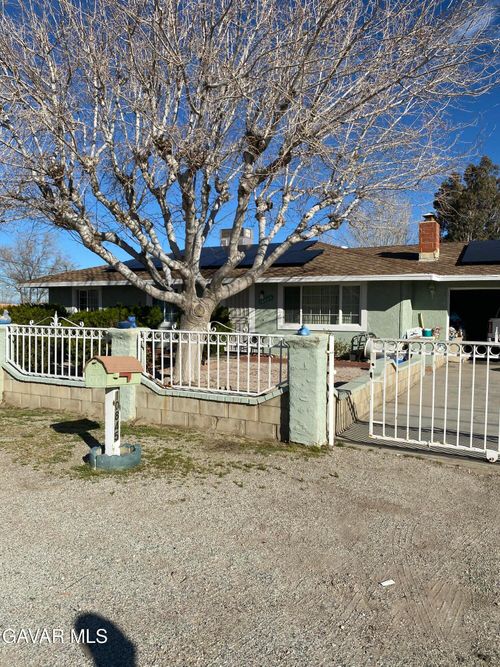 10845 E Avenue R2, Littlerock, CA, 93543-1300 | Card Image