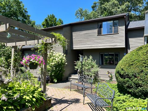 4-4 Alder Ct, Woodbury, CT, 06798-3221 | Card Image