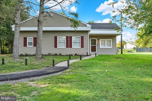 1718 Joe Goldsborough Rd, SMYRNA, DE, 19977-9633 | Card Image